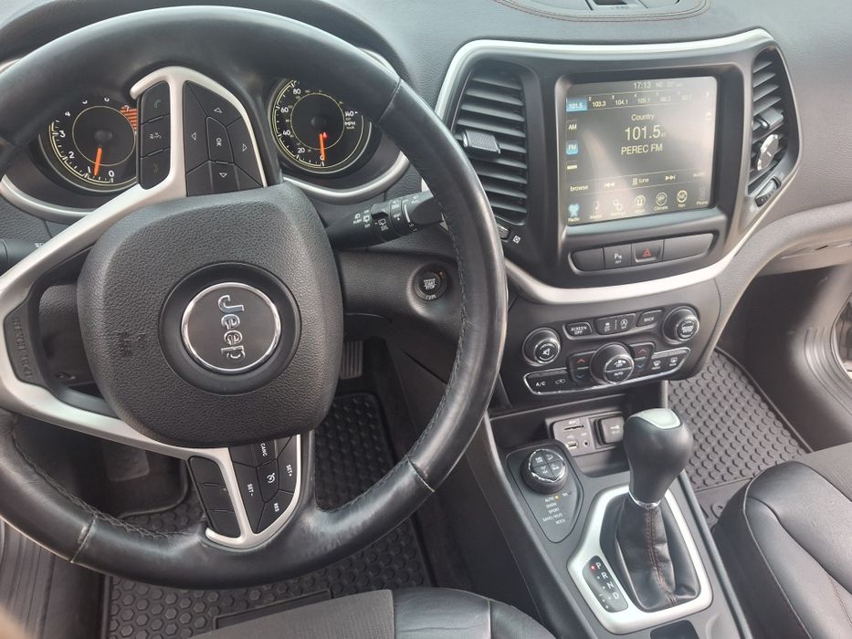 Jeep cherokee  продам