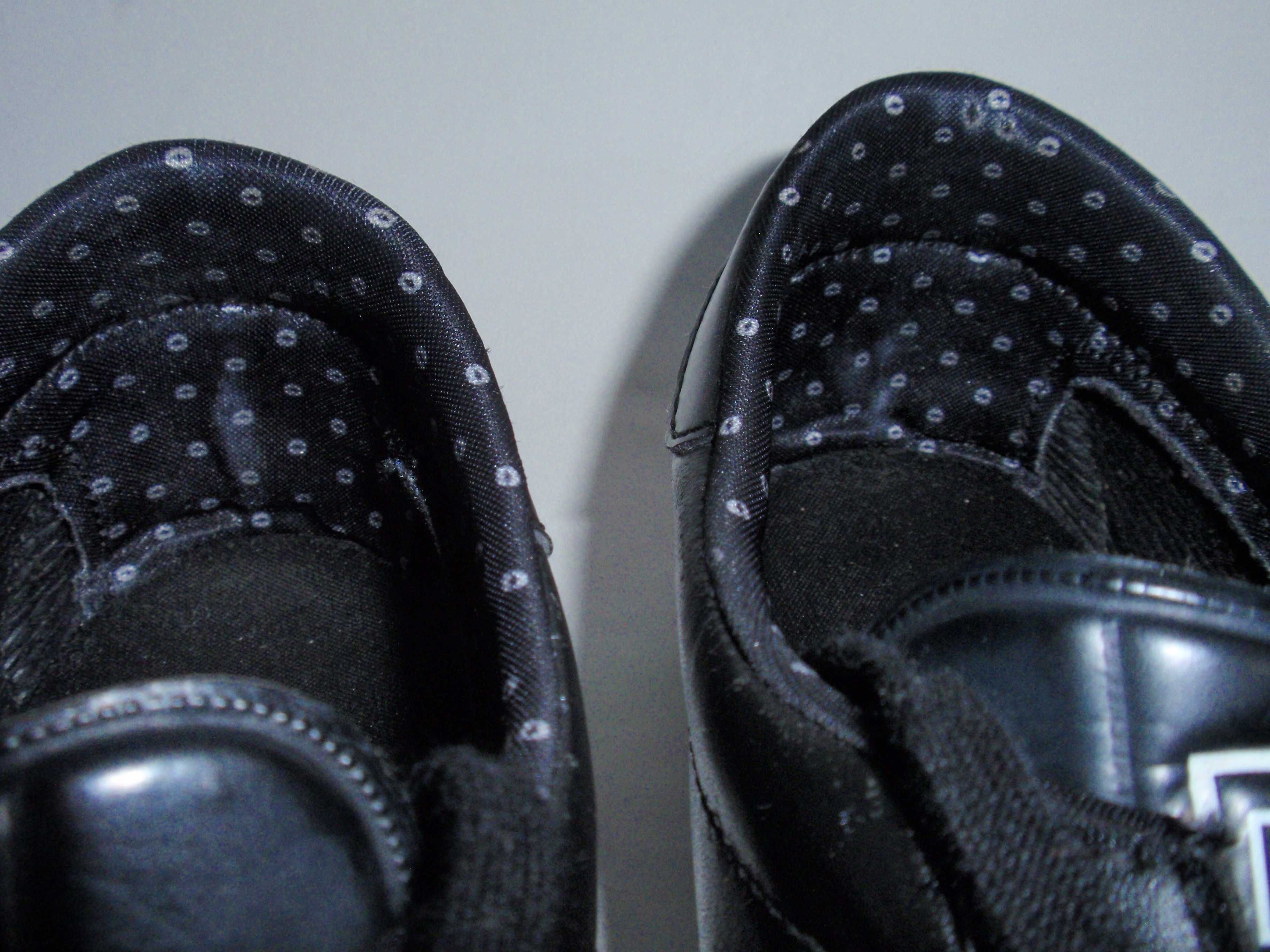 Buty Adidas Aditrack W roz. FR 38