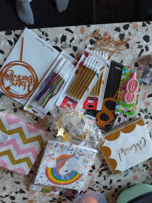 Атрибутика,Корона на торт, топер на торт ! Ціна за Все!