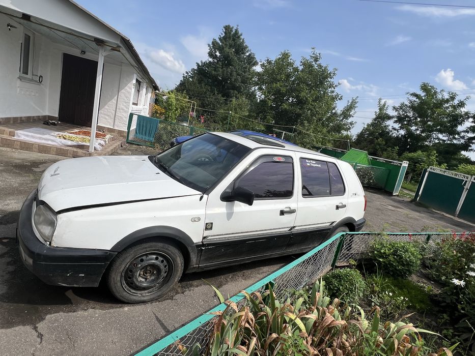 Продам Volkswagen Golf 1995 III покоління/Тур 1Н • 1.4 МТ (60 к.с.)