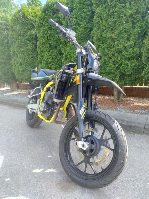 Motocykl SWM SM 125R