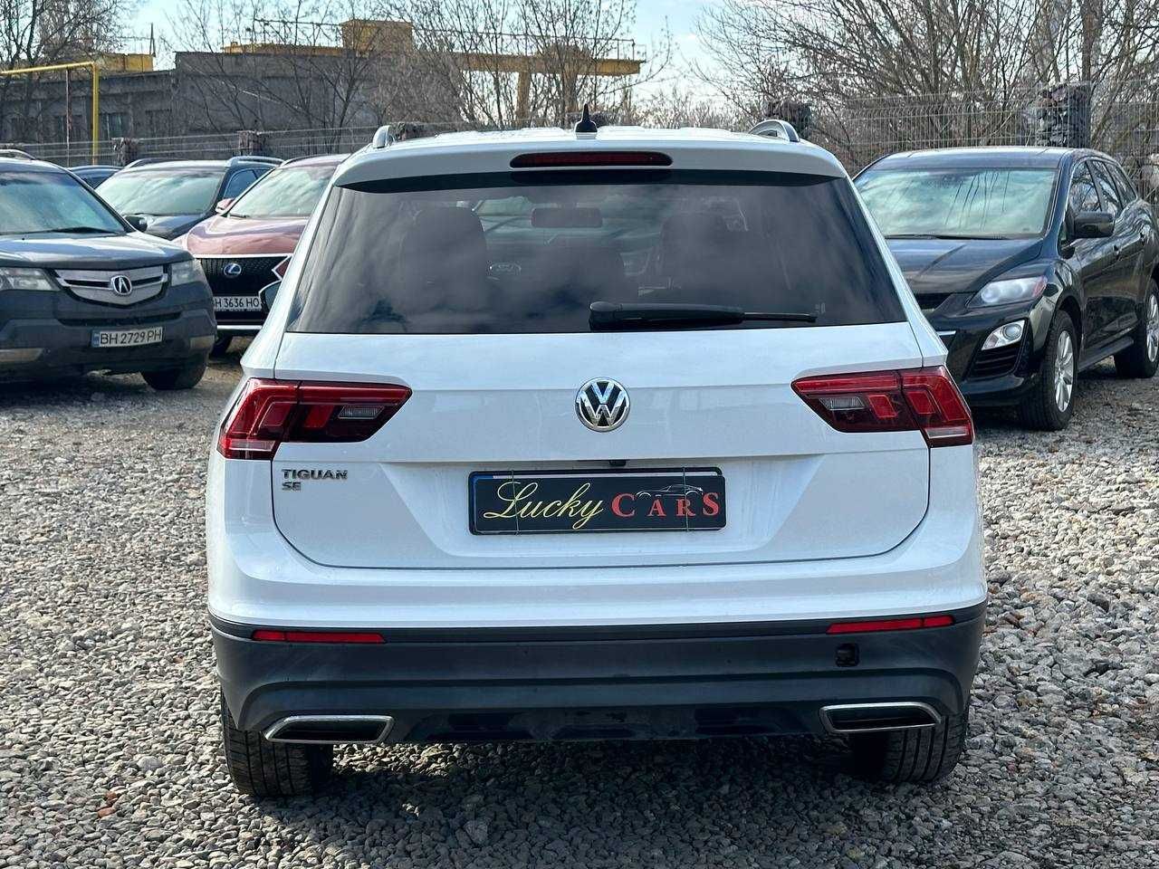 Авто Volkswagen Tiguan 2018