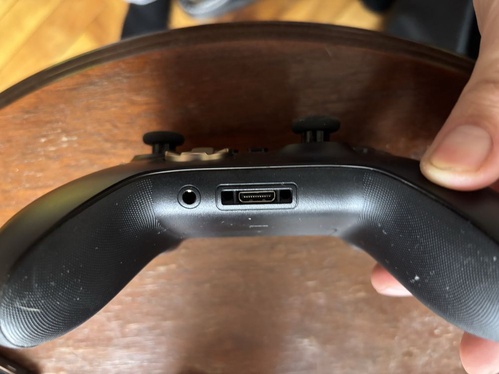 Джойстик Геймпад Microsoft Xbox Series X/S з акамулятором