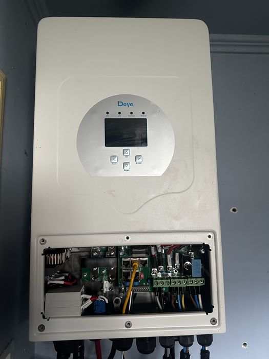 Гібридний інвертор Deye 6квт Deye SUN-6K-SG03LP1-EU WiFi
