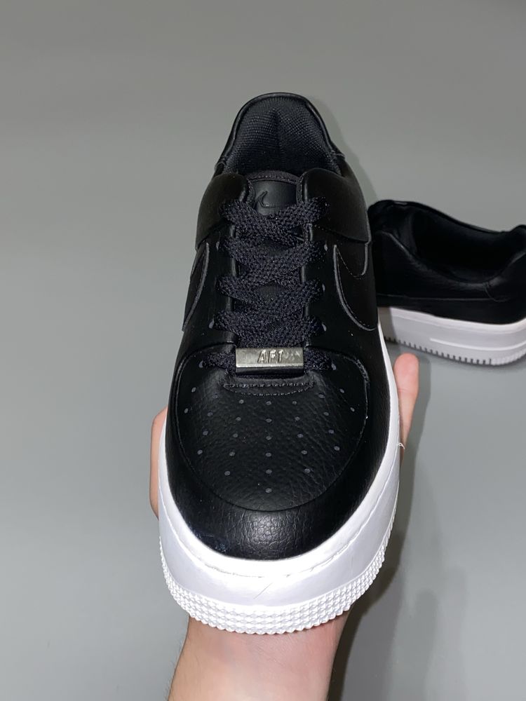 Кросівки Nike Air Force оригінал нові !  37.5