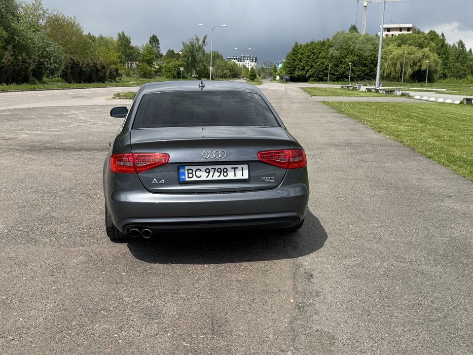 Продам Ауді А4 Б8 quattro 2012 року