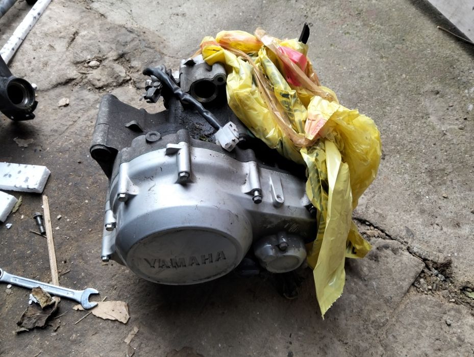 Yamaha yzf r125 dół silnika wał sprzęgło alternator w pełni sprawny