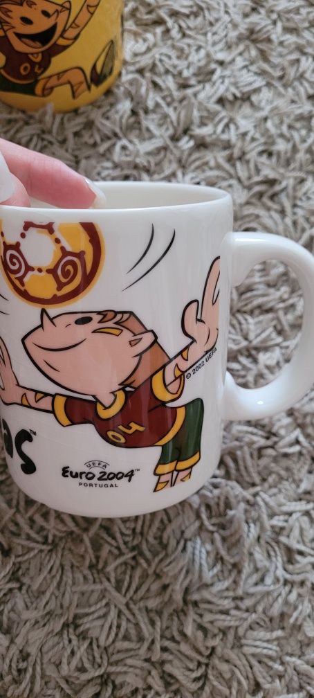 2 canecas Euro 2004