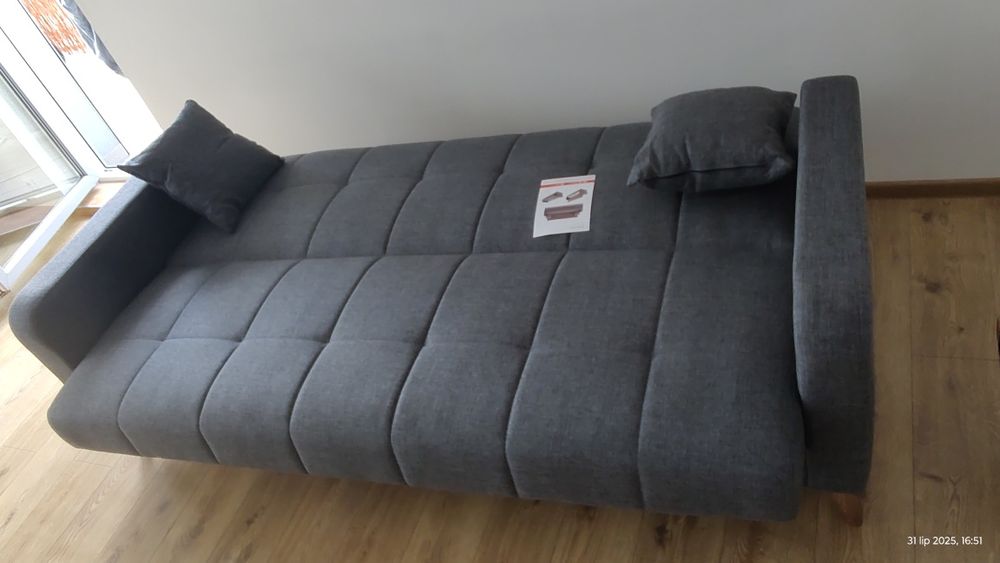 Wersalka, sofa , kanapa ciemnoszara, rozkładana, 2 poduszki. Nowa !
