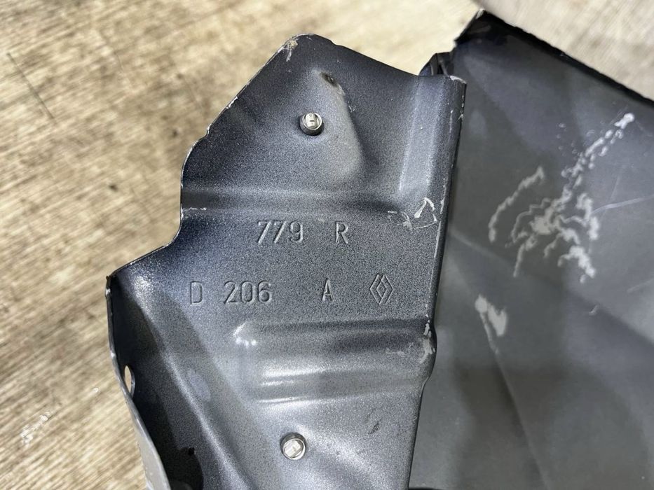 Крыло переднее правое Renault Duster ( 2017 - 2024 г. ) 631006076R