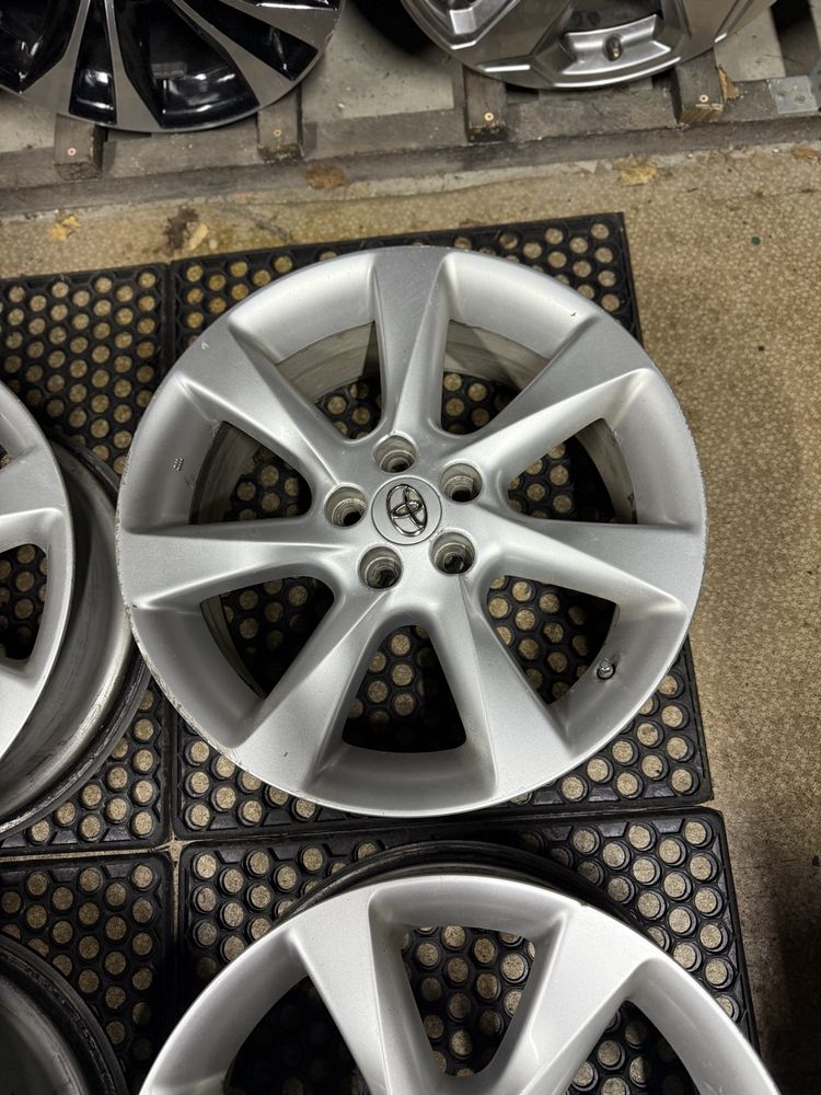 Диски оригінальні toyota rav4 venza sienna highlander lexus 5 114 r19