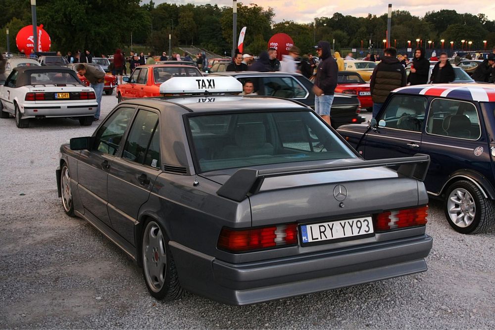 Mercedes 190E W201 1.8B Manual 5B