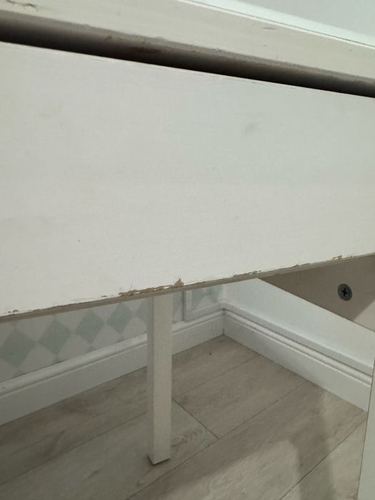 Biurko drewnisne Ikea Hemnes