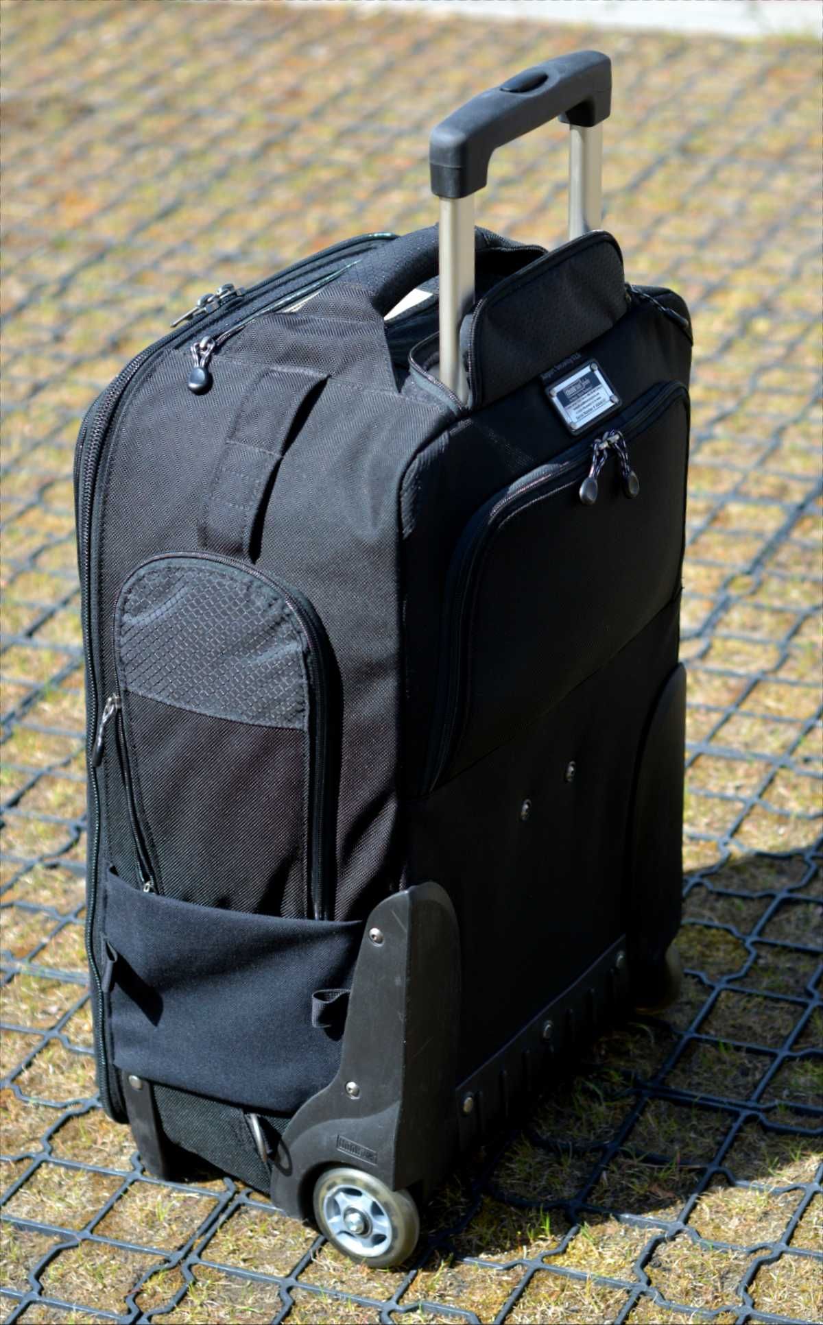 Profesjonalna walizka fotograficzna Think Tank Photo Airport Security