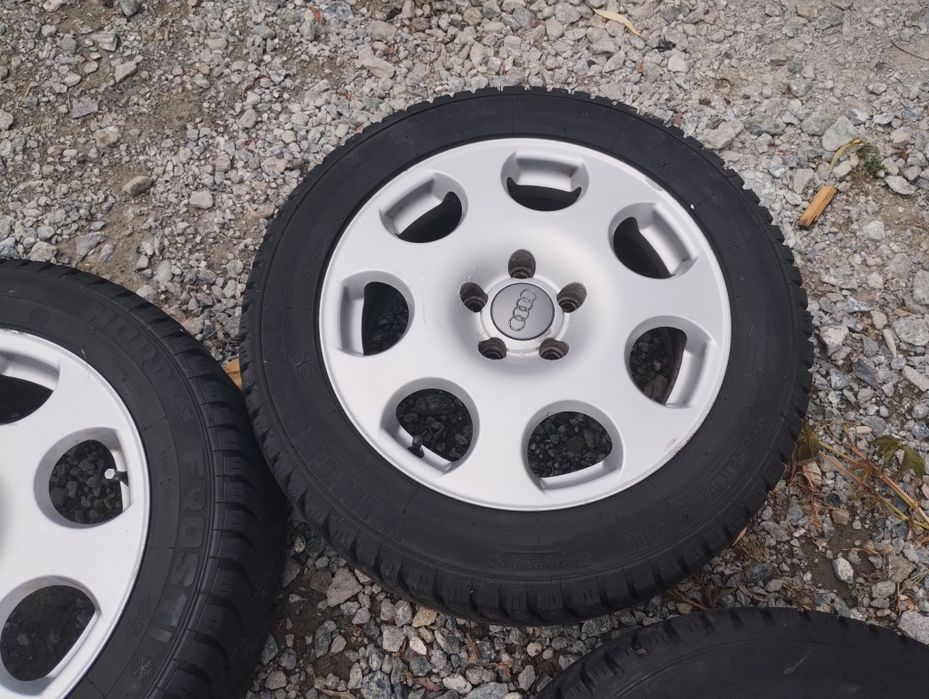 Koła zimowe 205/55/16 opony felgi 7J alufelgi audi a4 A6 a3 et42 8E0