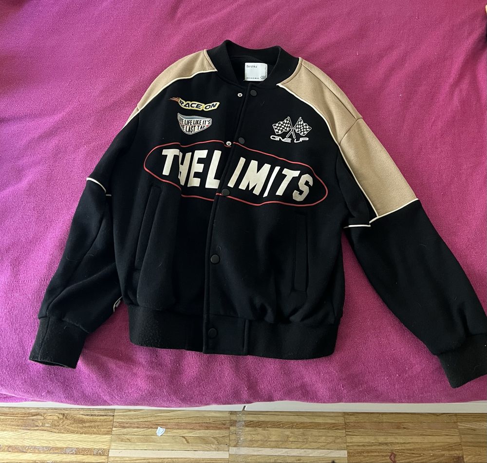 Casaco  Bershka varsity/bomber com inspiração racing