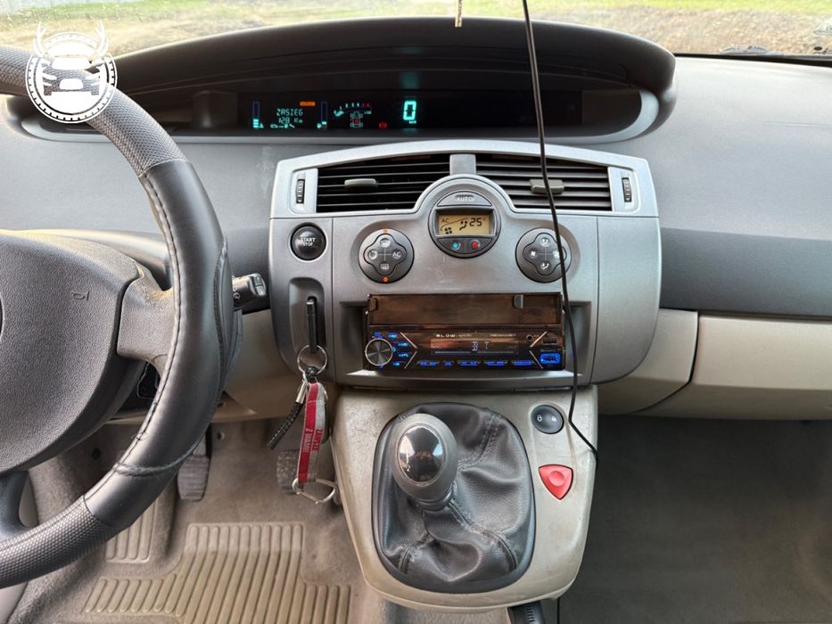 Renault Grand Scenic 1,9 Dci 120 Km Klimatronik Kamera 7 Osobowy