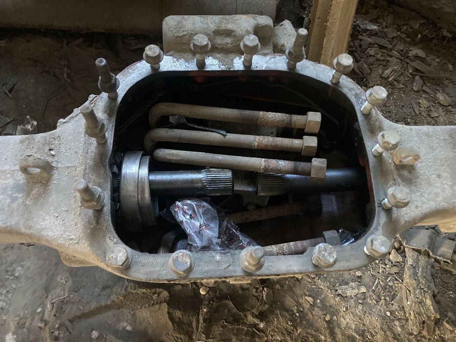 Задній міст DAF XF 105 посилений під самосвал