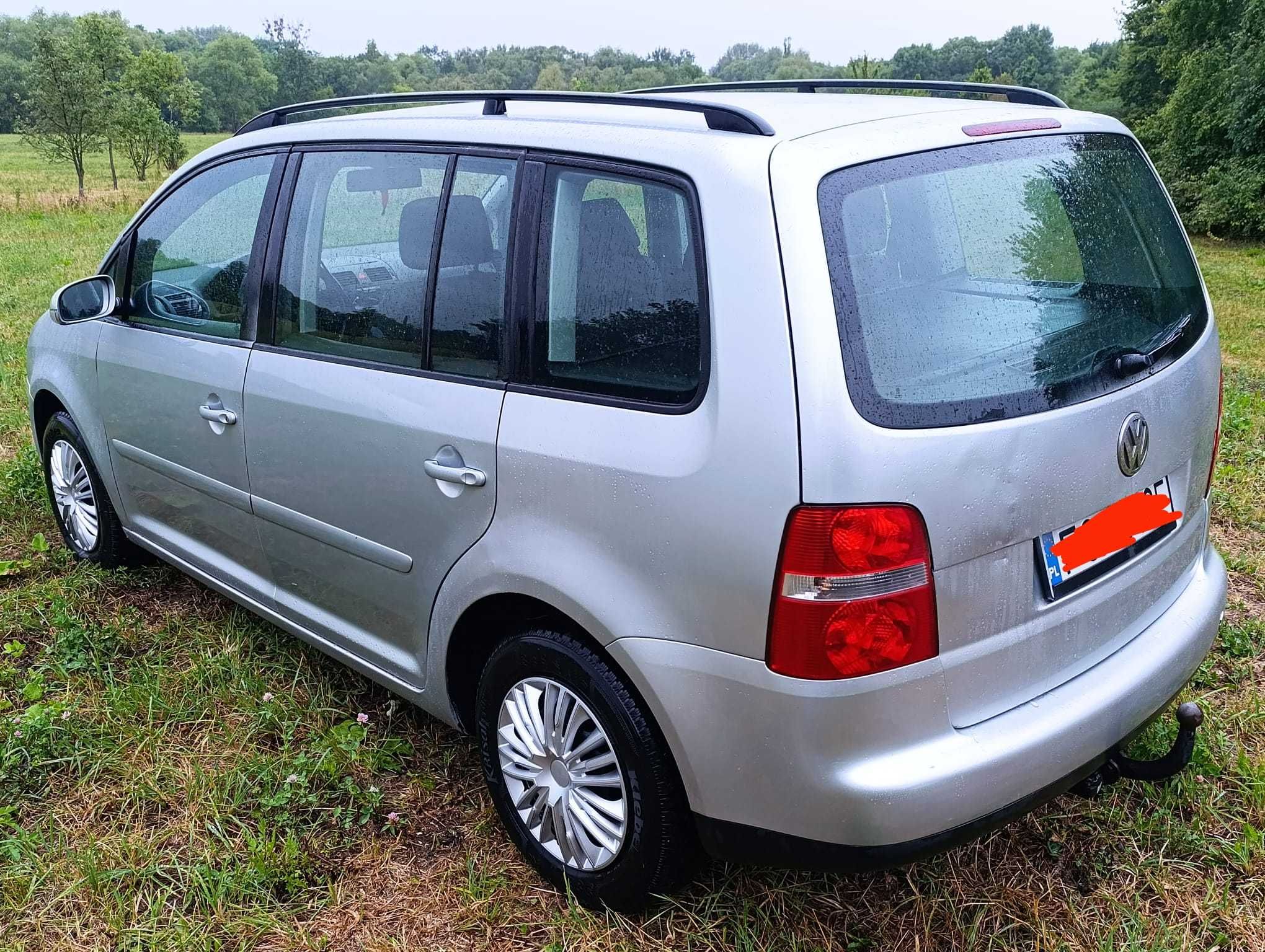 Vw Touran 1,6 LPG  7-osób   klimatyzacja sprawna