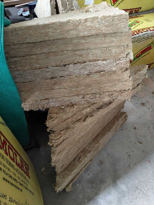 Lã de rocha em triângulos densidade 70kg