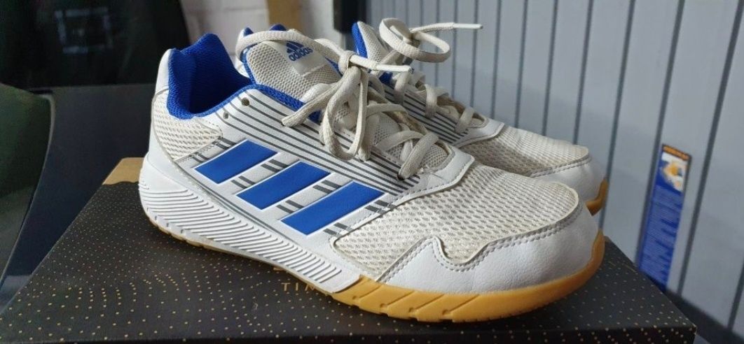 Buty    Adidas..