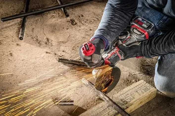 Акумуляторна кутова шліфмашина SKIL 3930 CB XP (125 мм, 20 В, 4,0 Ah)