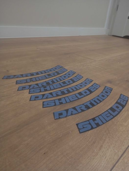 Wlepy dart  SHIELD 26