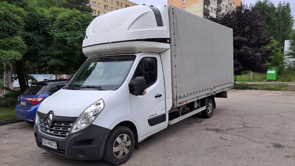 Renault Master  z zabudową 10 paletową. 34.000 netto