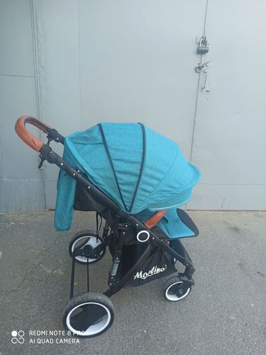 Прогулянкова коляска.