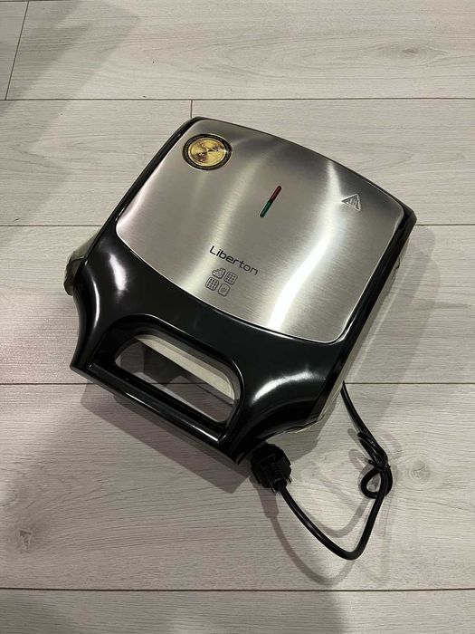 Продаю Бутербродниця Liberton LSM-5108