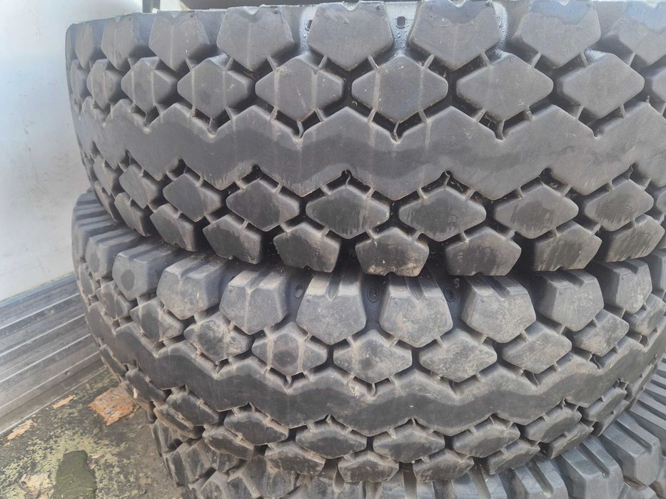 Opona Opony 1200R20 12.00R20 1200x20 Budowlane Szosowe Rolnicze