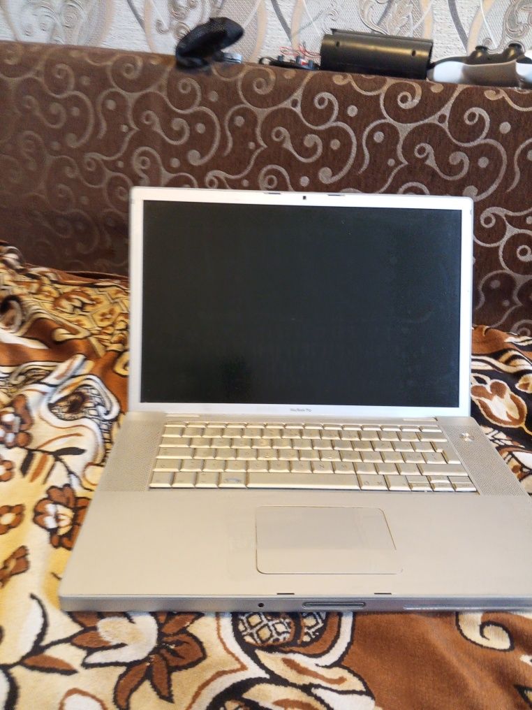 Продам Ноутбук на запчастини або під восстановление Apple MacBook Pro