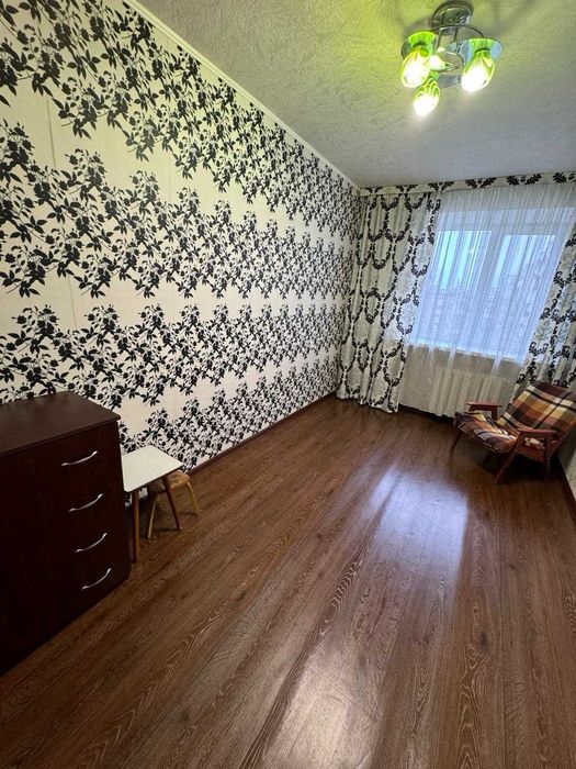 Продам трехкомнатную квартиру, проспект Слобожанский 123.