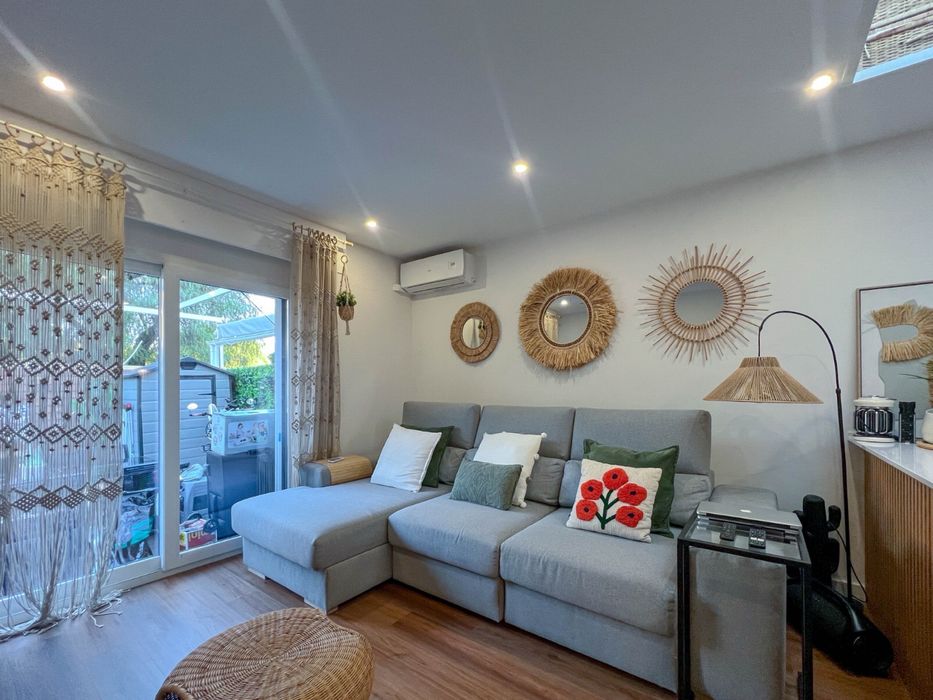Vendo T2 totalmente remodelado em condominio com piscina em Vilamoura