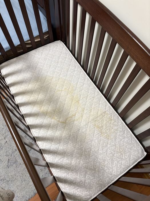 Ліжечко дитяче