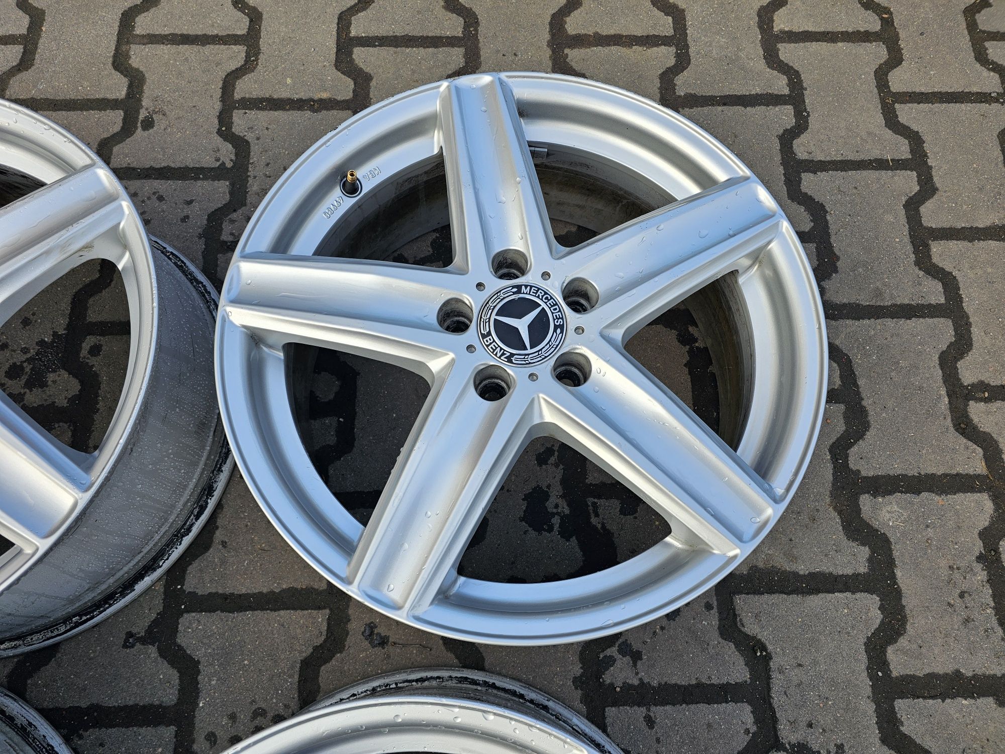 Felgi aluminiowe DEZENT Mercedes Audi 5x112 18 cali ładny wzór
