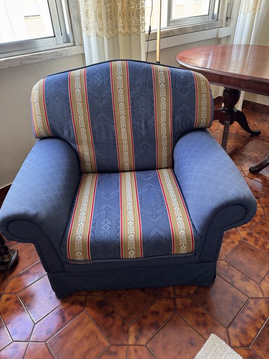 Sofá individual usado