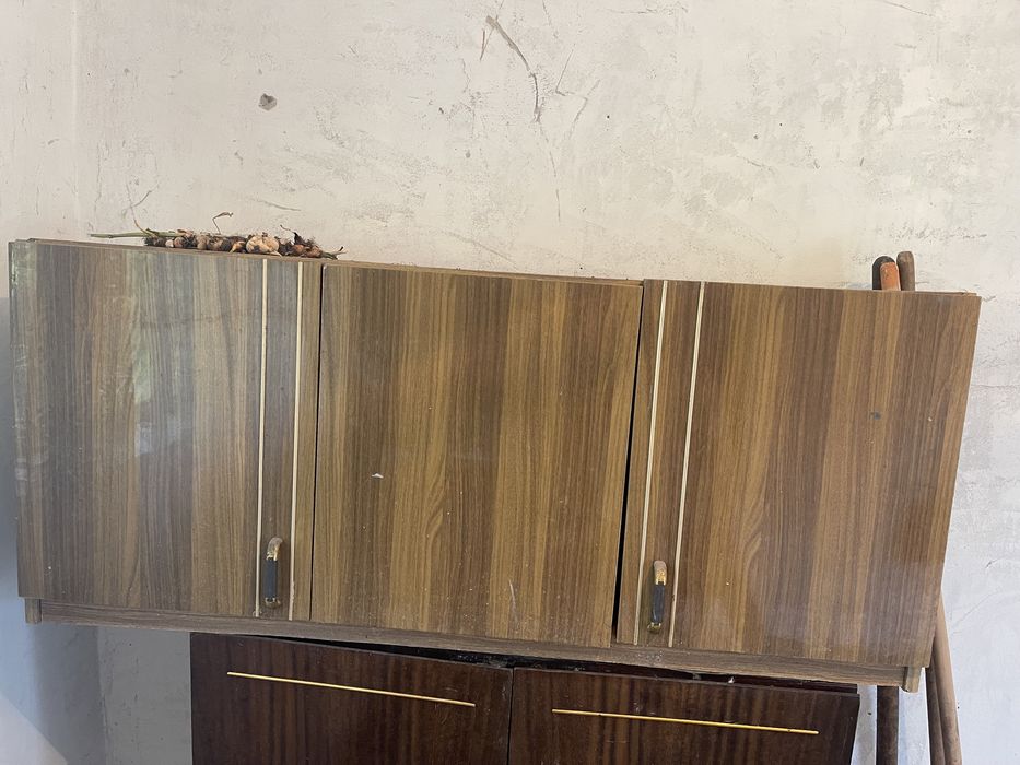 Посуд та меблі для дачі, багато речей