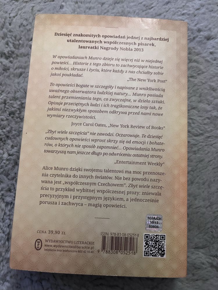 Książka Alice Munro „Zbyt wiele szczęścia”