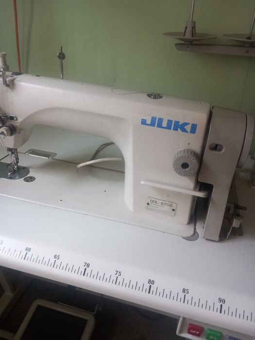 Maszyna do szycia profesjonalną JUKI DDL 8700