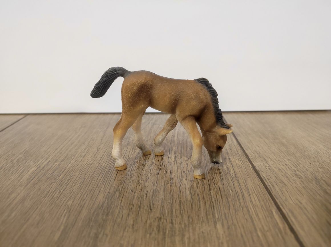 Schleich 13652 źrebię rasy arabskiej