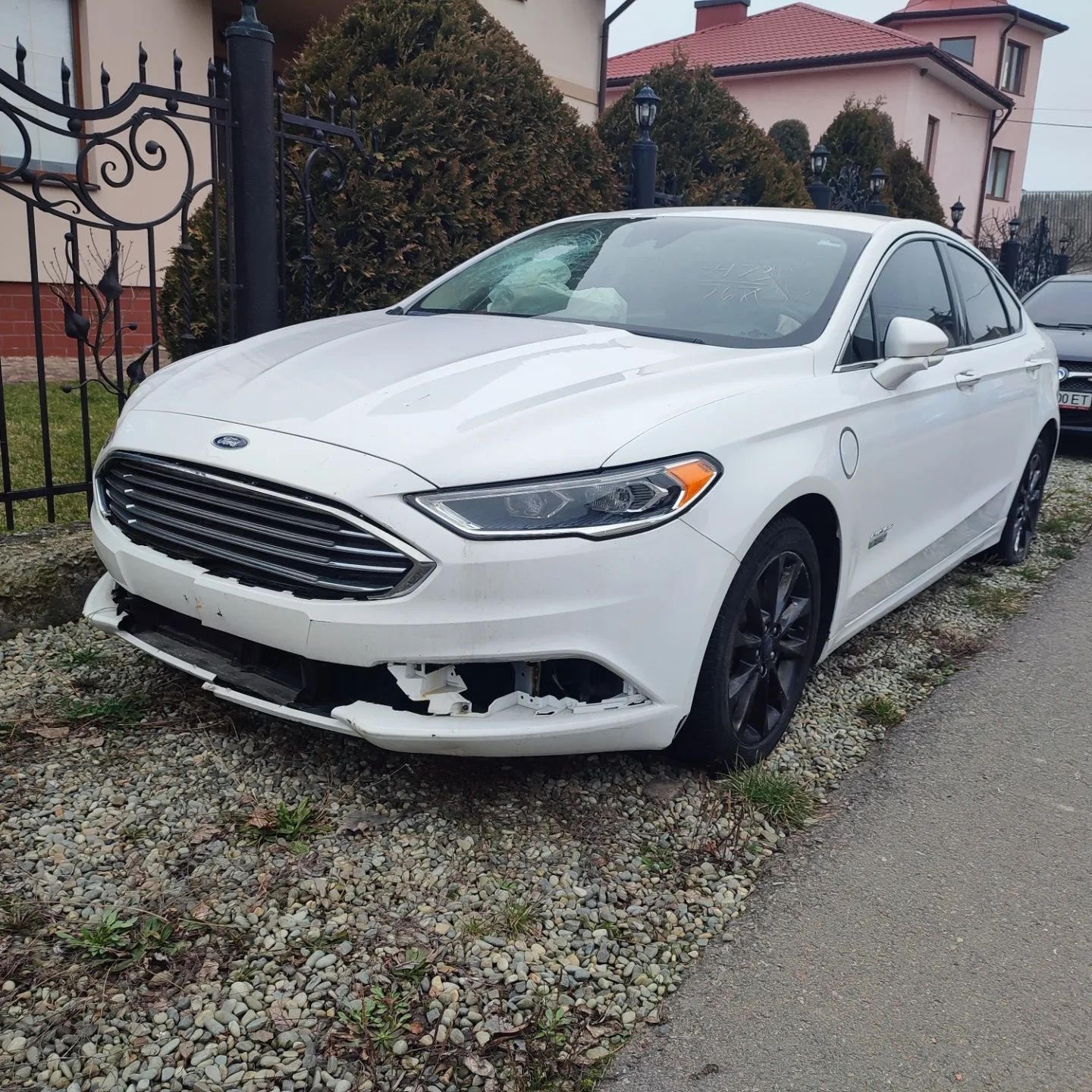 Ford Fusion hybrid energi 2017