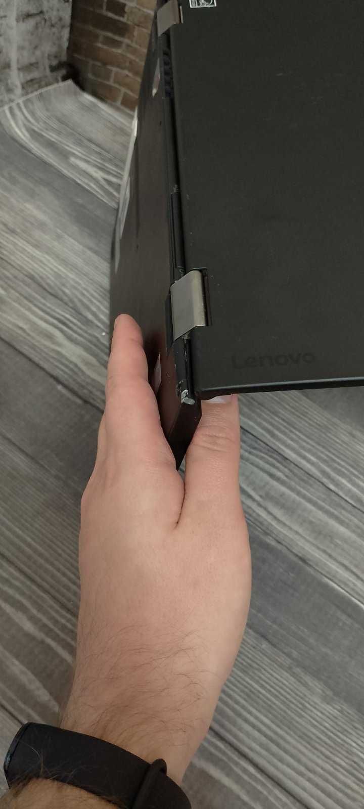 Ноутбук Lenovo ThinkPad X1 Yoga (2nd Gen) (i5-7300U/8/500SSD) Уцінка
