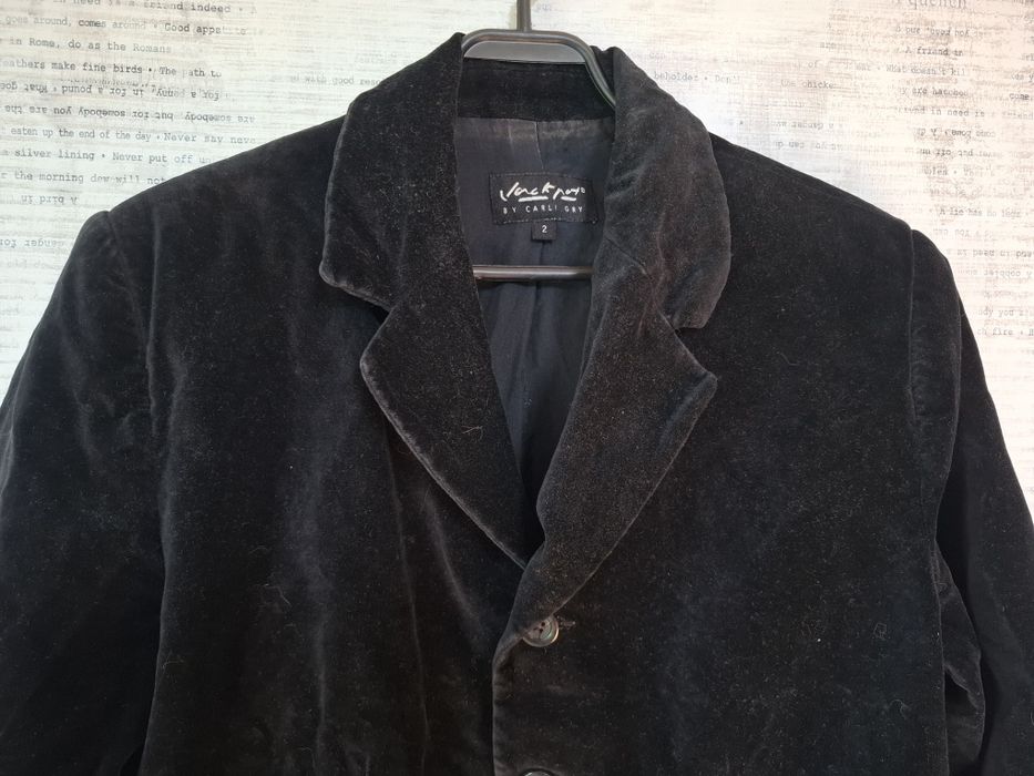 Czarny aksamitny żakiet Jackpot by Carli Gry