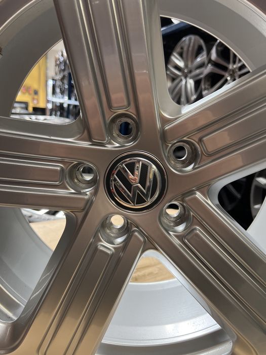 *Komplet alufelg 5x112 18” Volkswagen seat skoda