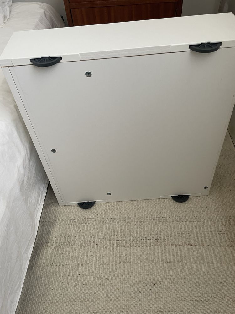Mesa de Cabeceira / Gavetão FREDVANG IKEA