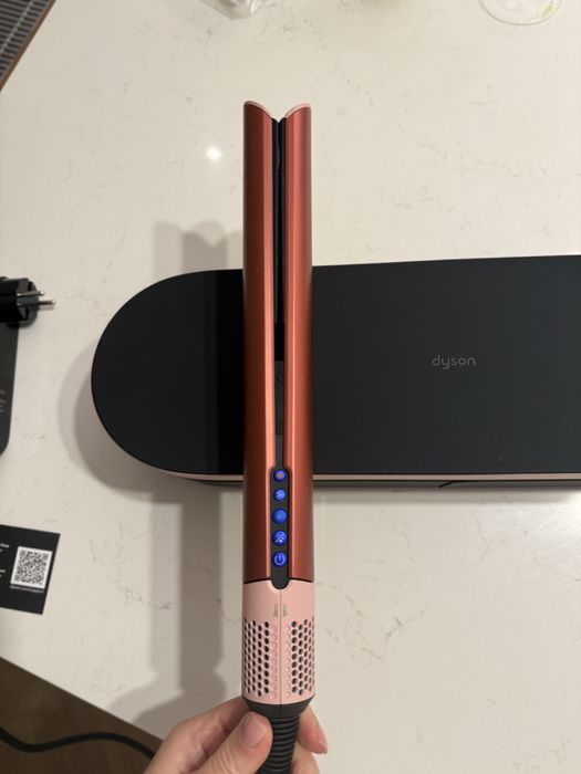 Випрямляч для волосся Dyson Airstrait. Оригінал, як новий. Є чек.
