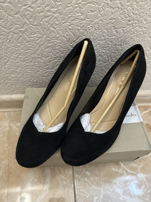 Нові жіночі туфлі clarks