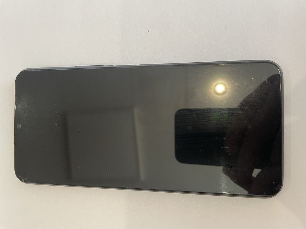 Продам телефон Vivo Y33S