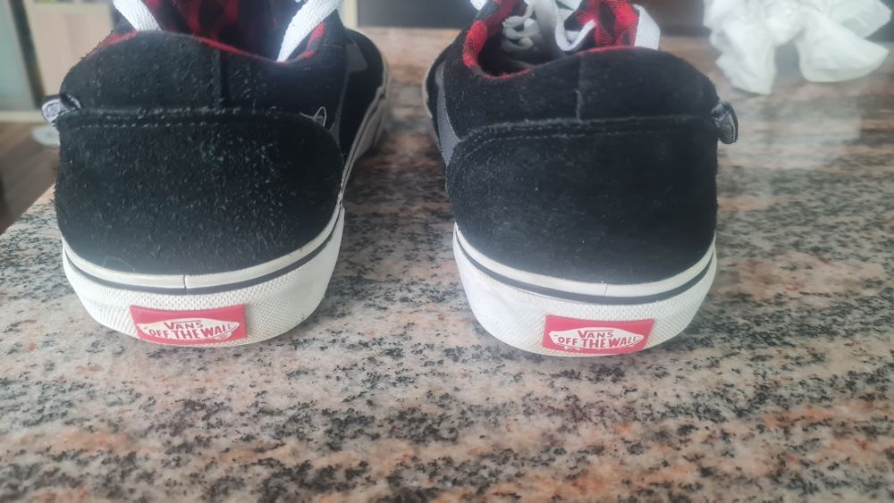 Buty Vans rozm. 42.5